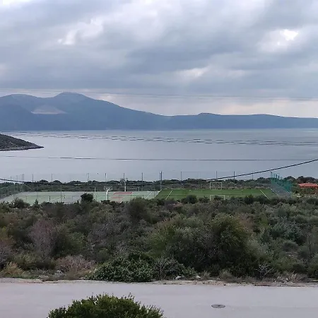 Villa Dimitris Vaso's With Sea And Mountain View! Alivérion